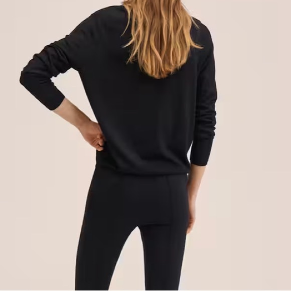 NWT V-neck knit sweater. 4XL. - Picture 2 of 4